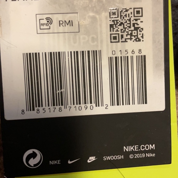 Nike Plus Size Rival Sports Bra - Picture 5 of 5